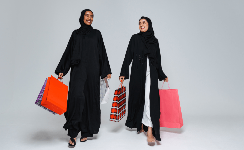 L’abaya moderne : entre tradition et allure urbaine