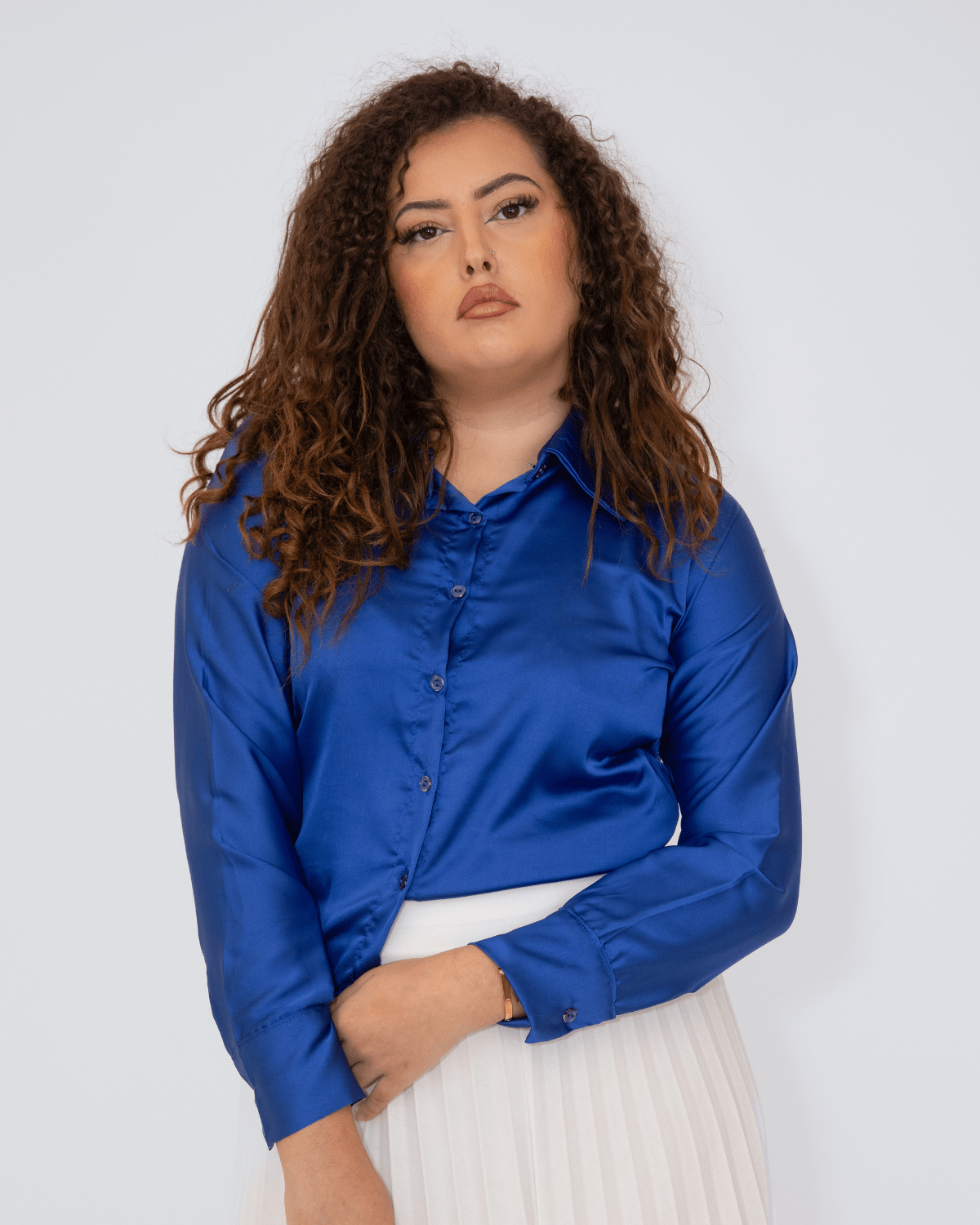 chemise satinée bleu