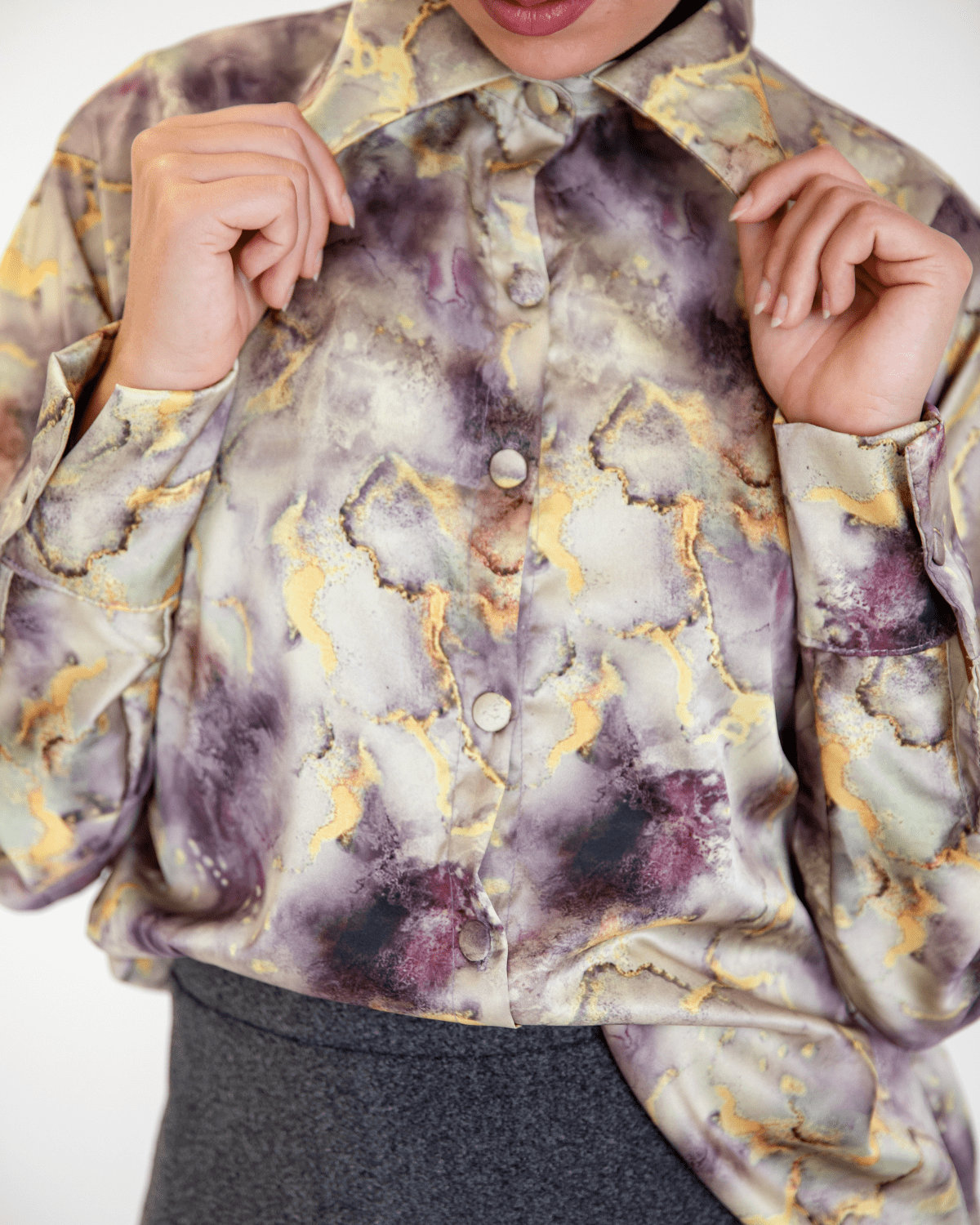 chemise satinée marbrée "luna gold"