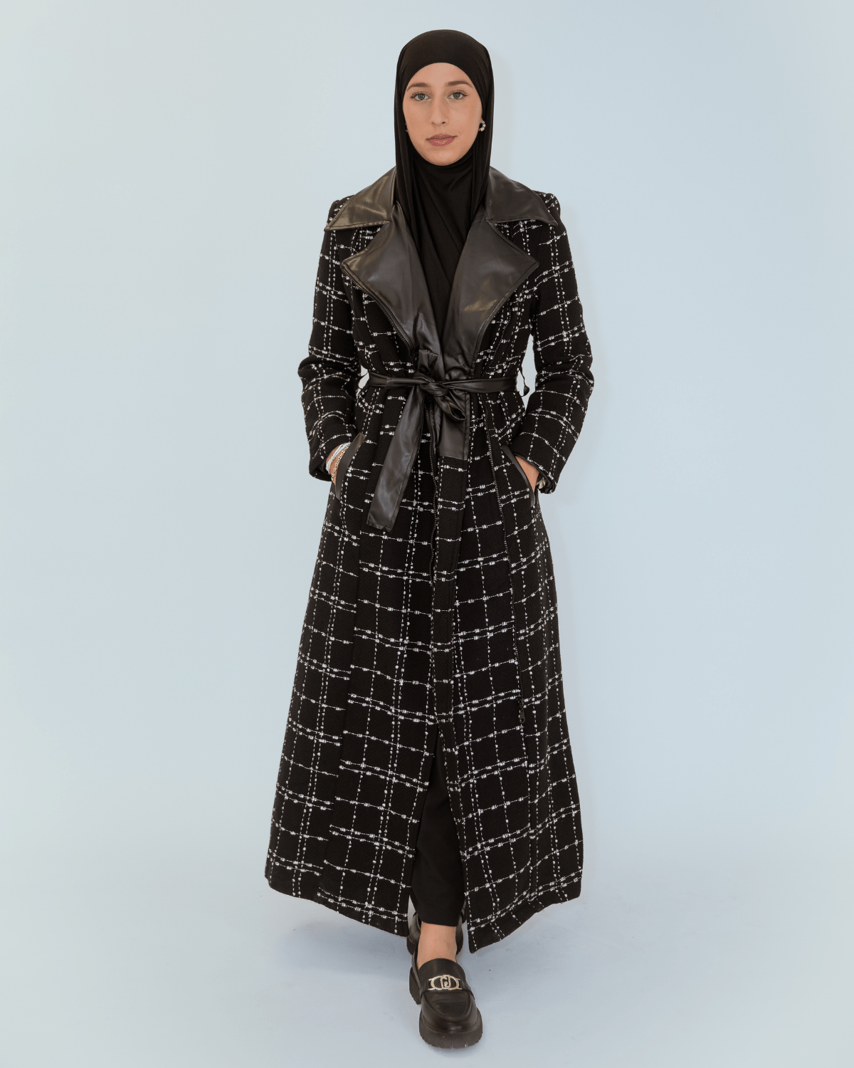Manteau long noir tweed Et simili cuir – Élégance structurée